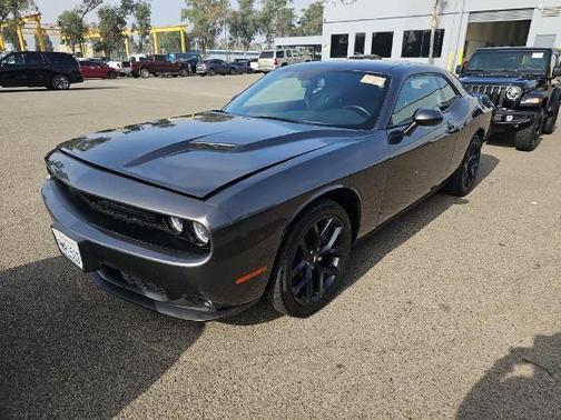 2021 Dodge Challenger SXT