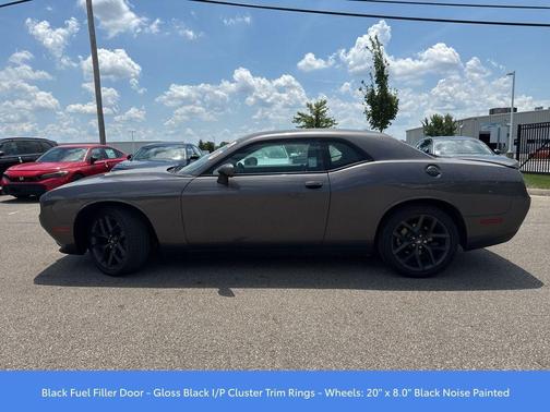 2021 Dodge Challenger SXT