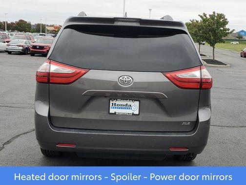 2018 Toyota Sienna XLE Premium