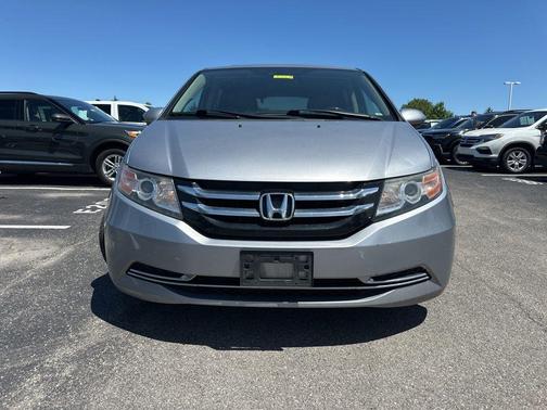 Lunar Silver Metallic 2017 Honda Odyssey EX-L