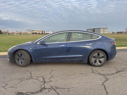 Deep Blue Metallic 2020 Tesla Model 3 Long Range