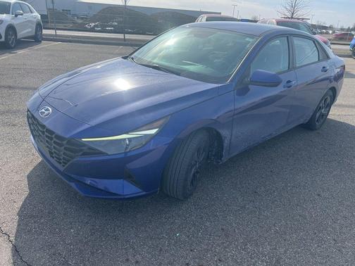 2021 Hyundai ELANTRA SEL