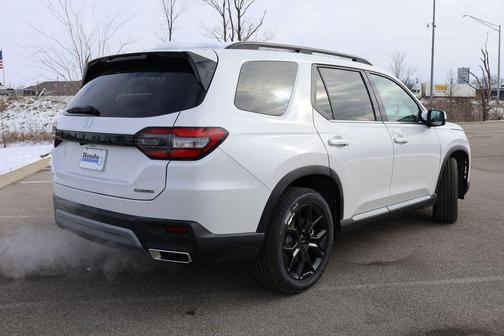 2025 Honda Pilot Touring+