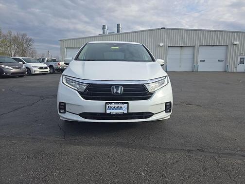 Platinum White Pearl 2023 Honda Odyssey Touring