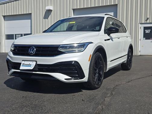2022 Volkswagen Tiguan 2.0T SE R-Line Black