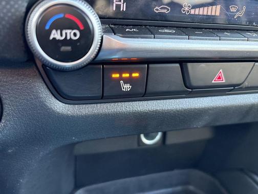 2024 Mazda CX-50 2.5 S Preferred Package