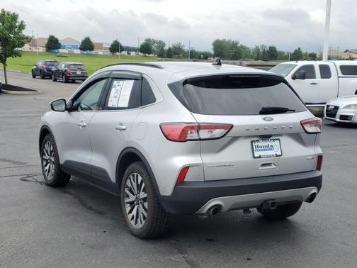 2020 Ford Escape Titanium