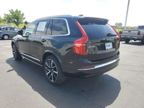 2023 Volvo XC90 B6 Plus 6-Seater