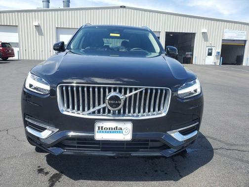 2023 Volvo XC90 B6 Plus 6-Seater