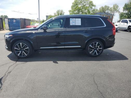 2023 Volvo XC90 B6 Plus 6-Seater
