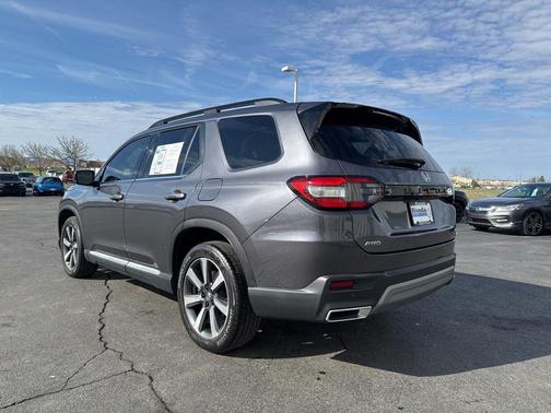 2023 Honda Pilot Touring