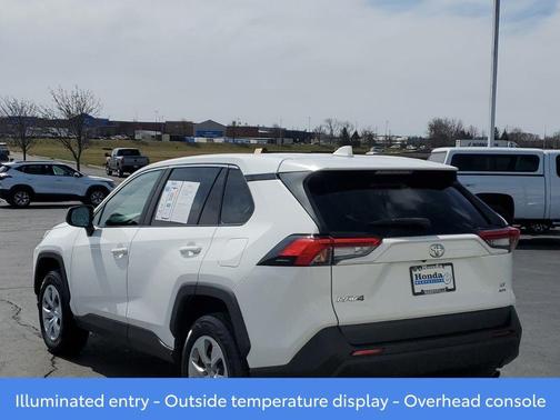 2022 Toyota RAV4 LE