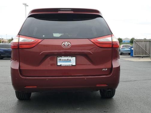 2017 Toyota Sienna XLE Premium