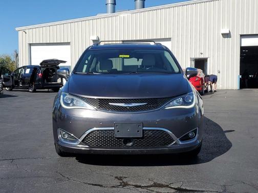 2018 Chrysler Pacifica Limited