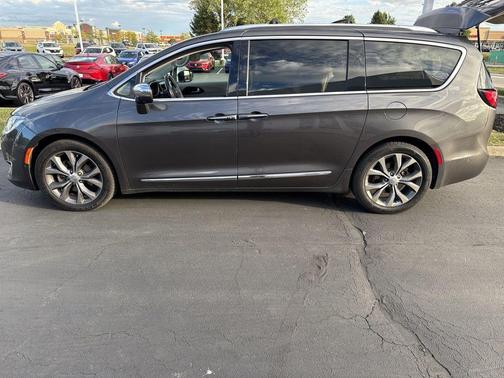 2018 Chrysler Pacifica Limited