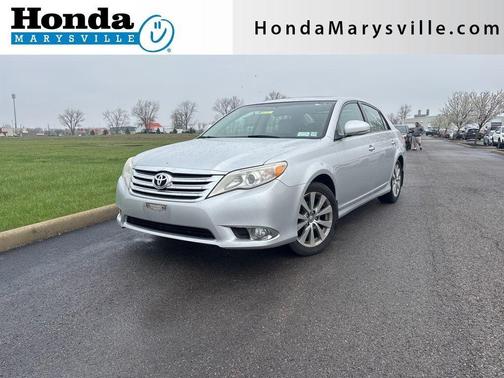 Classic Silver Metallic 2012 Toyota Avalon Limited