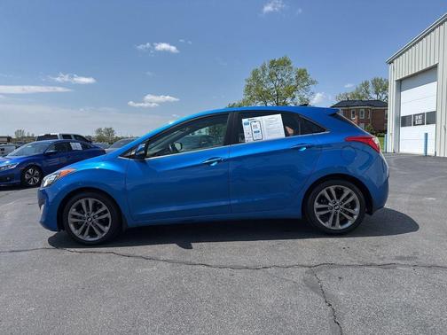 Electric Blue Metallic 2017 Hyundai Elantra GT Base