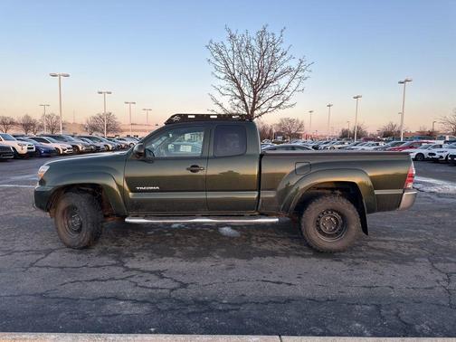 2014 Toyota Tacoma Base