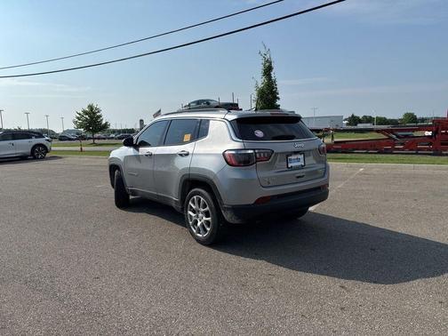 2023 Jeep Compass Latitude Lux