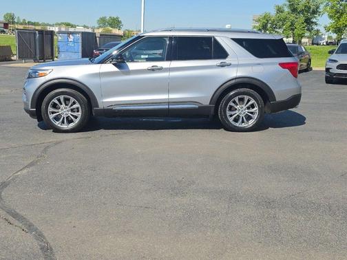 Iconic Silver Metallic 2020 Ford Explorer Limited