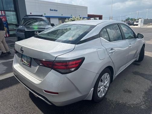 Brilliant Silver Metallic 2022 Nissan Sentra S