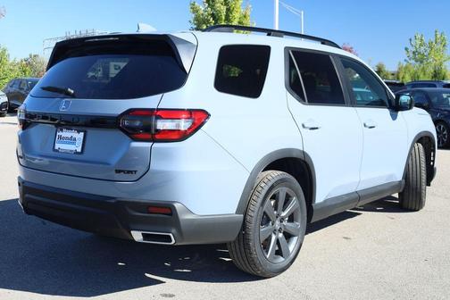 2025 Honda Pilot Sport