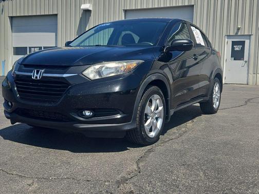 Crystal Black Pearl 2016 Honda HR-V EX