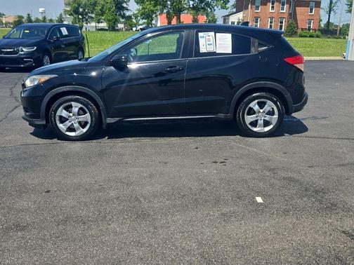 Crystal Black Pearl 2016 Honda HR-V EX