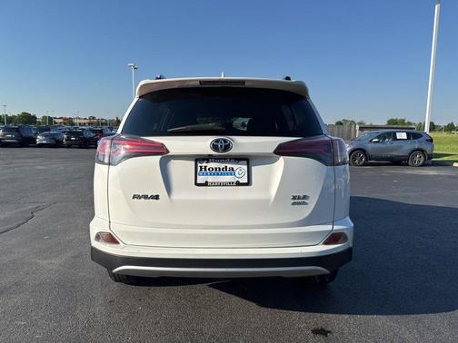 Super White 2016 Toyota RAV4 XLE