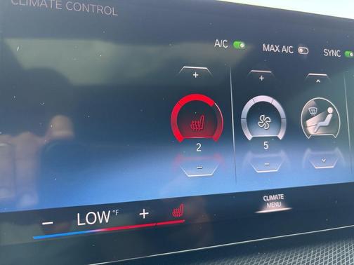 2024 BMW M240 i xDrive