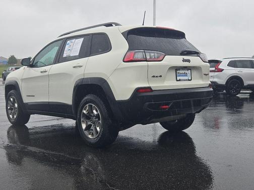 Pearl White Pearlcoat 2019 Jeep Cherokee Trailhawk