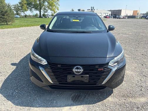 Black 2025 Nissan Sentra SR
