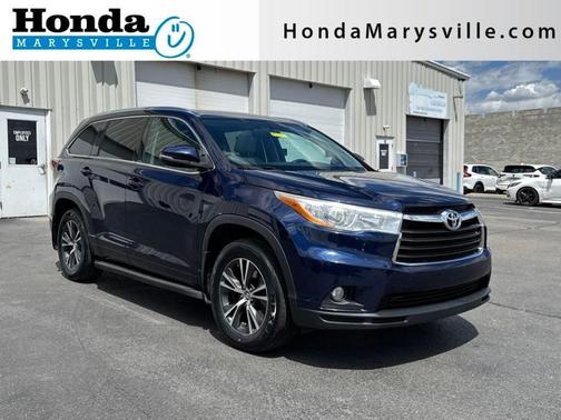 Nautical Blue Metallic 2016 Toyota Highlander XLE