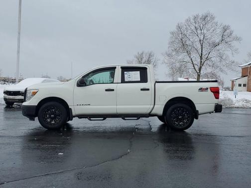 2017 Nissan Titan S