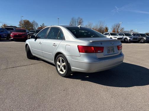 2010 Hyundai SONATA SE