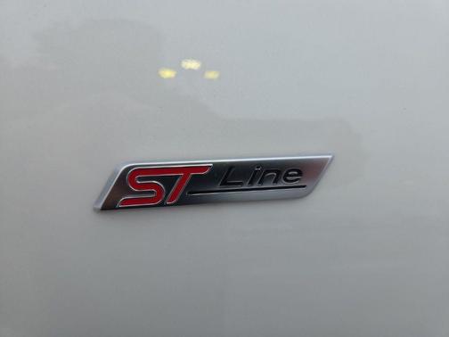 2024 Ford Escape ST-Line Select