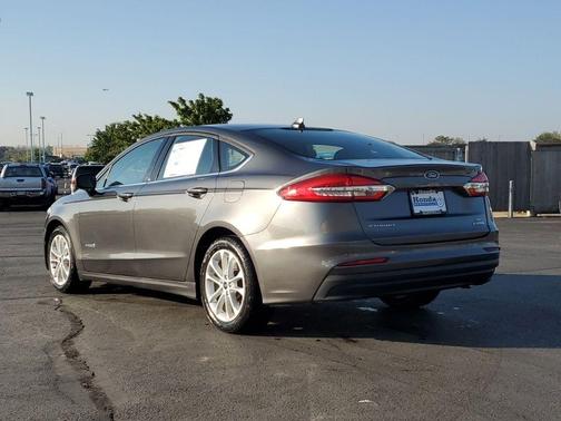 2019 Ford Fusion Hybrid SE