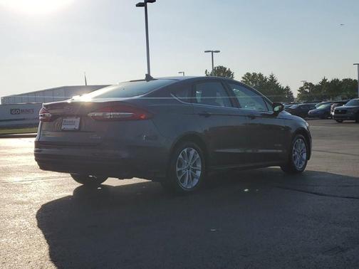 2019 Ford Fusion Hybrid SE