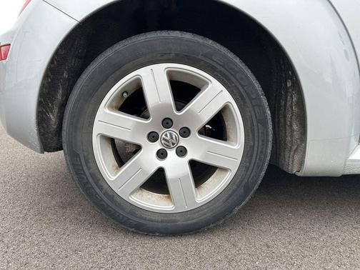 2007 Volkswagen New Beetle 2.5