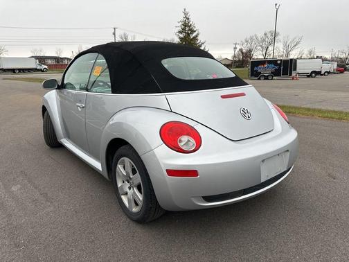 2007 Volkswagen New Beetle 2.5