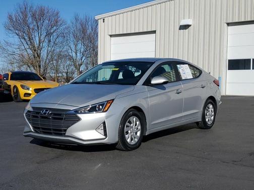 2019 Hyundai ELANTRA SE