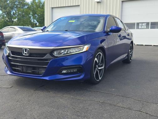 Still Night Pearl 2019 Honda Accord Sport