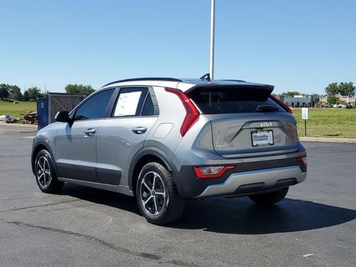 2023 Kia Niro EX