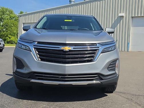 Sterling Gray Metallic 2023 Chevrolet Equinox 1LT