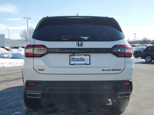 2025 Honda Pilot Black Edition