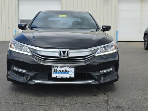 Crystal Black Pearl 2017 Honda Accord Sport