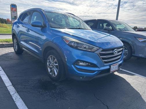 2016 Hyundai TUCSON SE