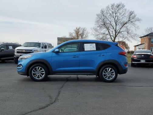 2016 Hyundai TUCSON SE