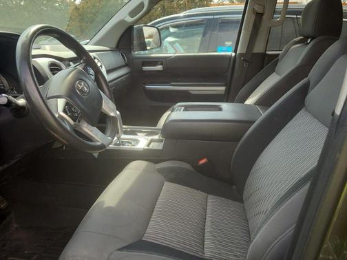2016 Toyota Tundra SR5