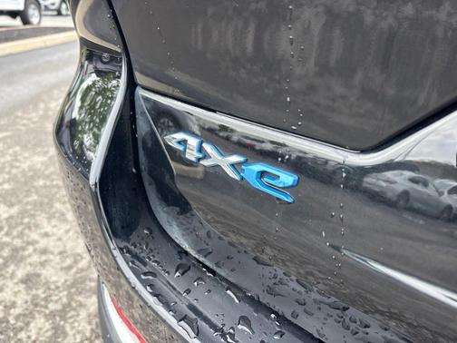 Diamond Black 2022 Jeep Grand Cherokee 4xe Base